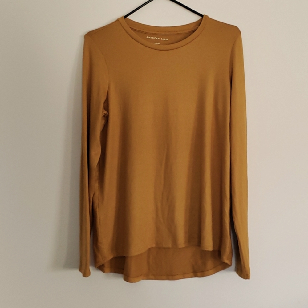AE | Plush Long Sleeve Crew Neck T-Shirt | SIZE M | NWOT